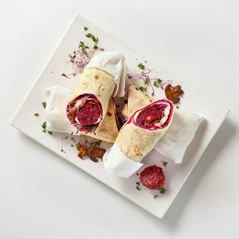 aufgeschnittener, vegetarischer Wrap